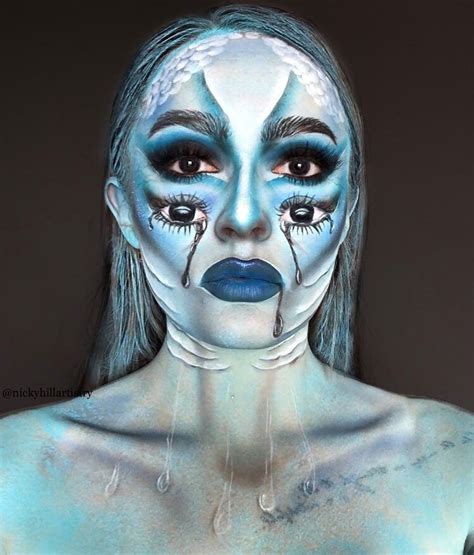 Iluzja Makijażu Brytyjska Artystka Zamienia Się W Kogo Zechce Surrealistyczne Iluzje Optyczne