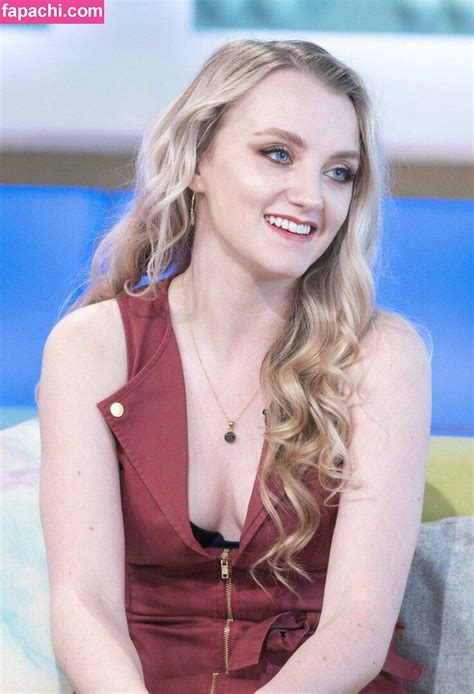 Evanna Lynch Luna Lovegood Reportedly Evannalynch Leaked Nude Photo