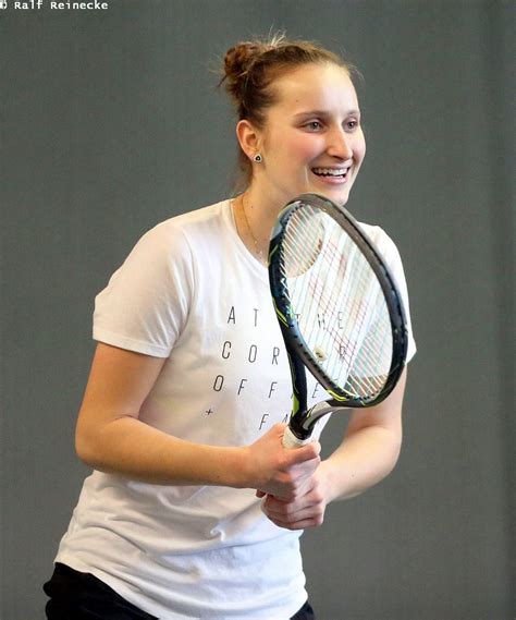 Nasazenou anett kontaveitovou z estonska i ukázala, že patří na olympiádu. Markéta Vondroušová - Page 56 - TennisForum.com