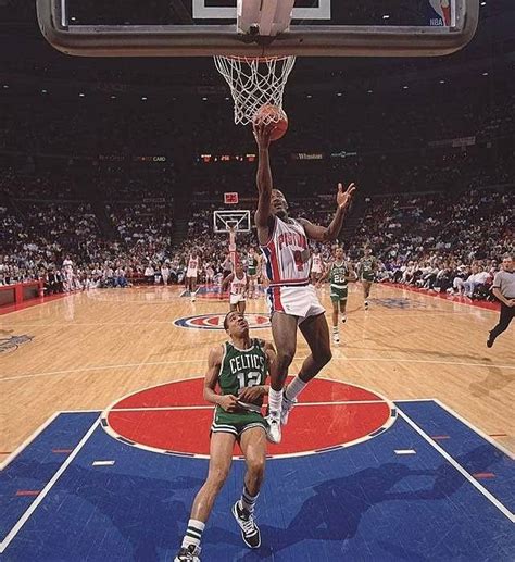 Pin De Qam Yasharahla Em 1980s Detroit Pistons Boston Celtics Nba