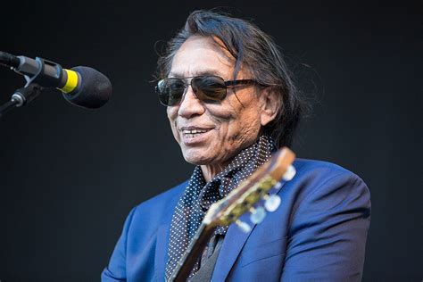 Sixto Rodriguez Obituary Sugar Man Musician Dies At 81 Legacy
