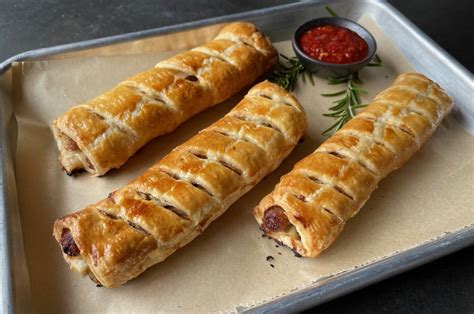 Wurstbrötchen Wurst im Blätterteigmantel