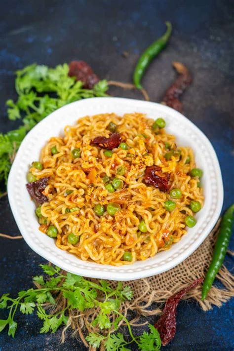 Cheesy Tadka Maggi Recipe Video