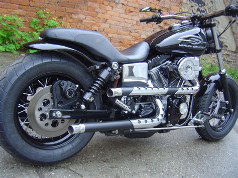 The engine produces a maximum peak output power of. Umgebautes Motorrad Harley-Davidson Dyna Super Glide FXD ...