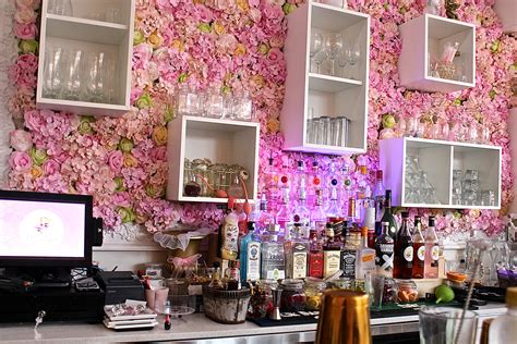 K Michelle Opens Puff And Petals The Perfect Boutique Restaurant