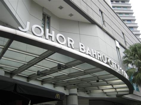 Monday, tuesday, thursday & sunday: City Square - Johor Bahru District