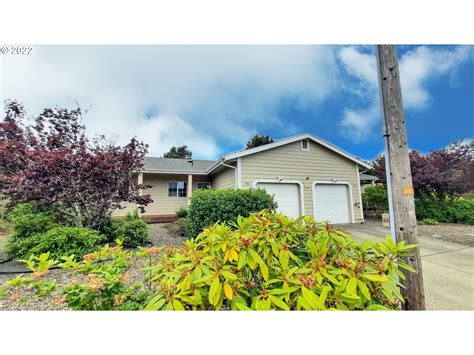 1984 Garfield St North Bend Or 97459 Mls 22130332 Redfin