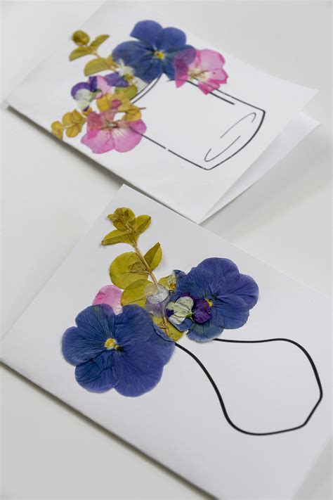 Diy Card Tutorial Using Pressed Flowers Pressed Flower Crafts