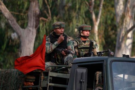 Rebels Storm Indian Army Base In Kashmir 7 Soldiers Killed