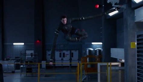 New Fantastic Four Footage Shows Mr Fantastics Powers In Action