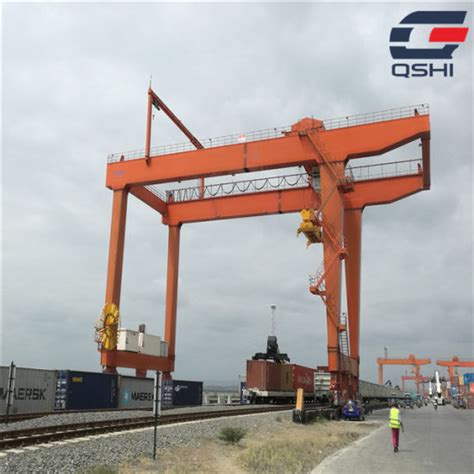 China Rail Mounted Gantry Cranes At Intermodal Rail Yard China Gantry
