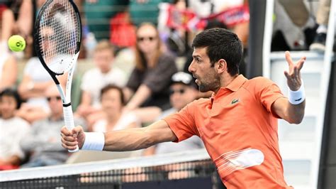 Djokovic volvió a Australia tras su deportación en 2022 cómo lo