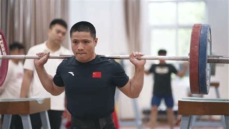 Chinese Weightlifters Squat Part 2 Cinematic Training Youtube