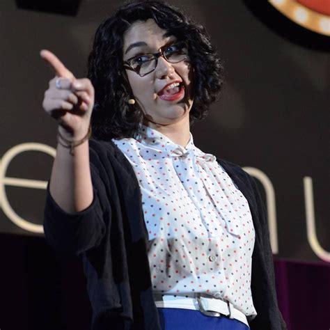 This Amazing Spoken Word Poet Sarah Kay Received Multiple Standing Ovations As Waswugs