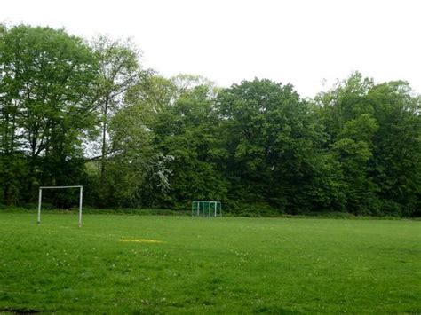 Willkommen im haus am see köln! Sportplatz Haus am See - Stadion in Köln-Sülz