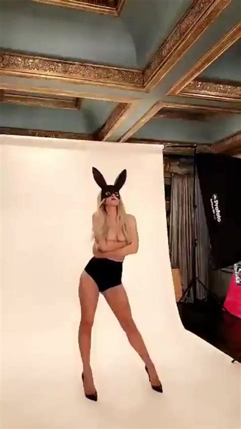 Paris Hilton Sexy Topless Pics Gifs Video Fappeninghd