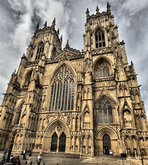 20 Most Famous Gothic Cathedrals