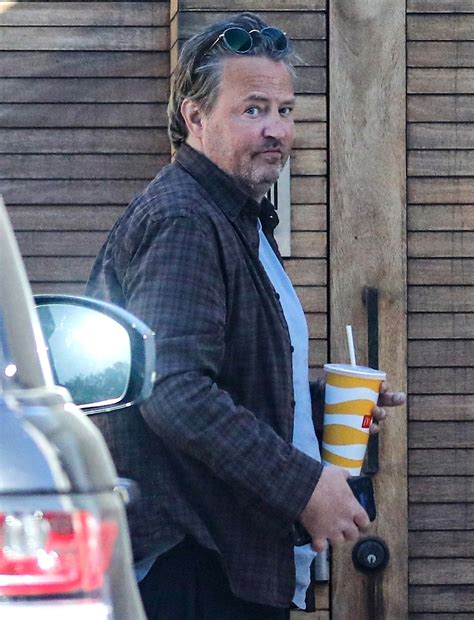 Matthew Perry Spotted On A Mcdonalds Run With Gal Pal Lovesciencequiz Com