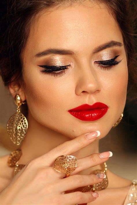 10 Red Lip Makeup Looks That Are Forever Trendy