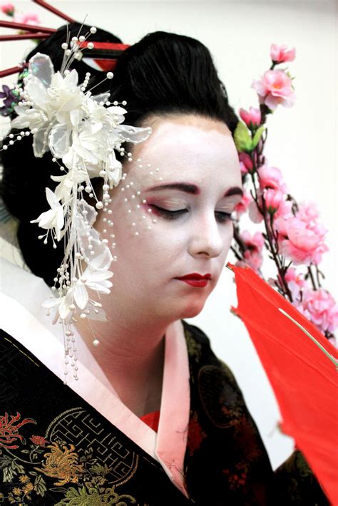 Il Profumo Di Bellazza Geisha Makeup