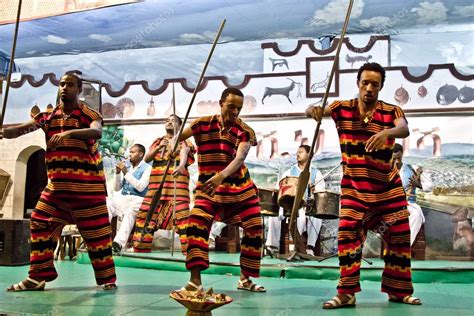Ethiopische Culturele Dans Redactionele Stockfoto © Derejeb 11982293