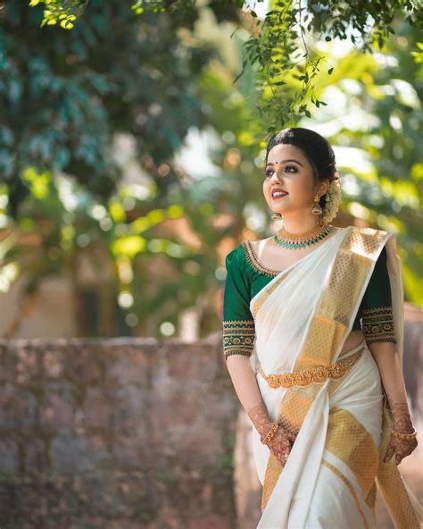 Simple And Elegant Bride In Kerala Saree💚 Set Saree Kerala Kerala Dress Kerala Wedding Saree