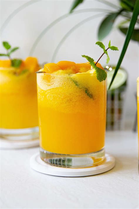 Fizzy Mango Gin Cocktail Foodbyjonister