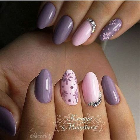 The Royal Spring Get Your Nails Look Royal With This Piece Of Art On
