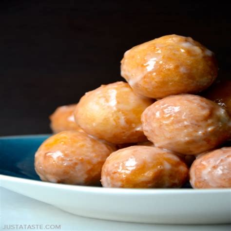 Easy Homemade Glazed Doughnut Holes