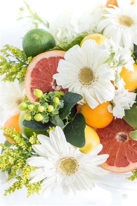 Six Ideas For Fruit And Flower Arrangements With Combinations To Create