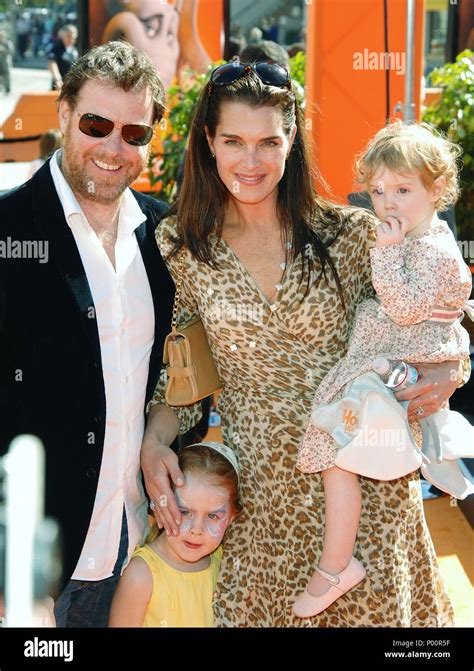 Brooke Shields And Daughters Hi Res Stock Photography And Images Alamy