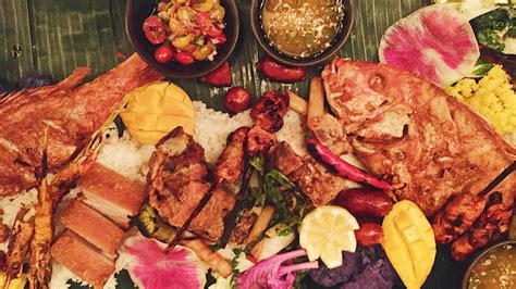 Eat This Dig In At Sundas Kamayan Feast Chicago Tribune