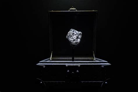 The Worlds Second Largest Diamond Makes Its Debut Here In Singapore