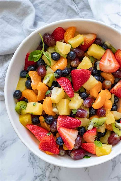 Here are 30 fall salad ideas to add to your menu. Fruit Salad For Thanksgiving Meal - 40 Best Thanksgiving Salad Ideas Best Salads For ...