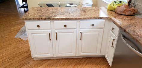 Here are 4 examples of kitchen cabinets and the costs to paint them. NJ How Much Does It Cost To Paint Kitchen Cabinets in ...