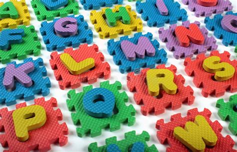Letras Cortadas Do Alfabeto Do Plástico Do Brinquedo Imagem de Stock