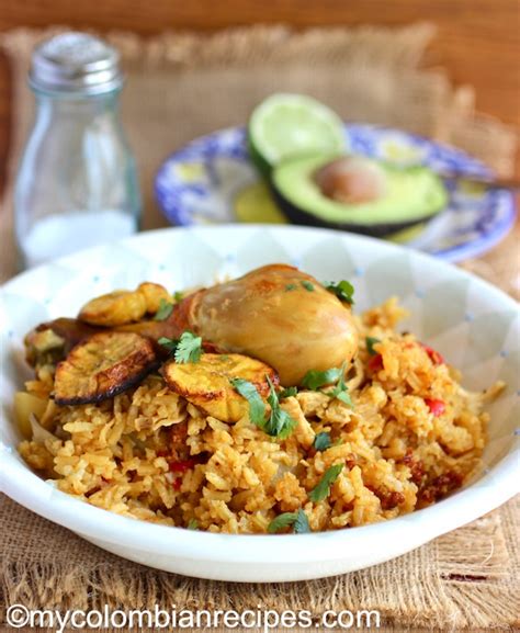 You can substitute mild green pepper if you prefer. Arroz Atollado de Pollo y Chorizo (Creamy Rice with ...