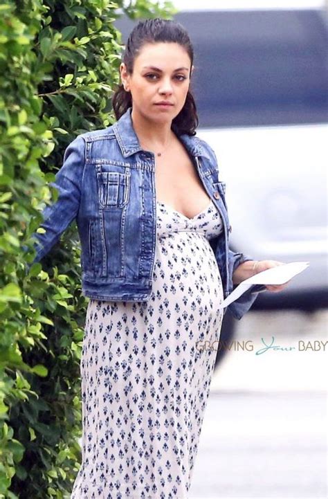 Mila Kunis Runs Errands In La Mila Kunis Pregnant Mila Kunis Pregnant Celebrities