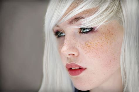 Wallpaper Face White Women Model Eyes Red Freckles Fashion