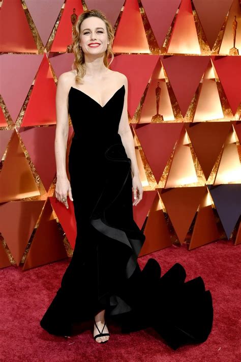 Brie Larson Busty In Black Plunging Strapless Gown Porn Pictures Xxx Photos Sex Images