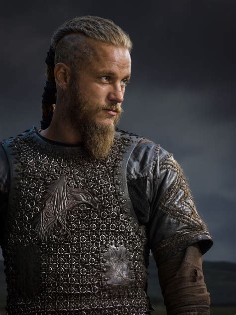 Vikings Season 2 Ragnar Lothbrok Official Picture Vikings Tv Series