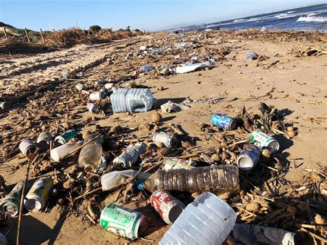 Spain records 48 black flags for most polluted beaches in 2020 - Olive Press News Spain