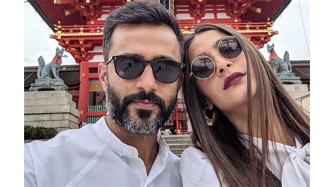 Sonam Kapoor Ahuja Shares Picture From Her Bedroom Flaunts Anand Ahuja