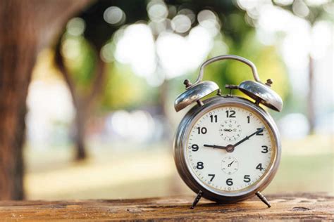 12 Reasons Why All Parents Hate Daylight Saving Time Purple Clover