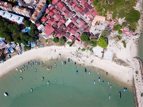Jalan tanjung tokong, tanjung tokong, penang island 10470, malaisie. Tanjung Tokong Beach And Fishing Boats. Editorial Stock ...