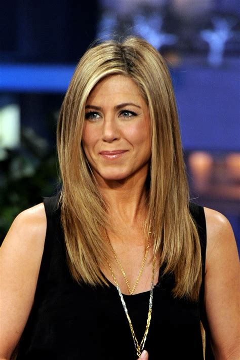 Gasp Jennifer Aniston Finally Does Something Different With Her Hair Long Hair Styles