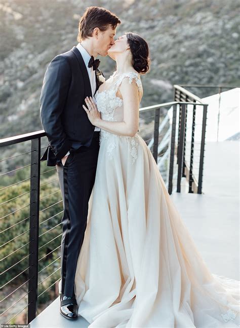 Wedding Album Gene Simmons Daughter Sophie Simmons 30 Looks Gorgeous In Photos From Her