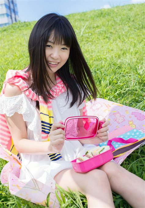 sexy and sweet japanese av idol tsubomi goes outdoor to show off her sexy nude body