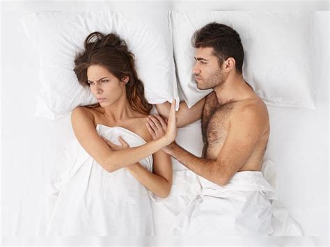 Reasons Why Women Lose Interest In Sex क्या Sex में रुचि कम हो गई है जानिए ये हो सकती है वजह