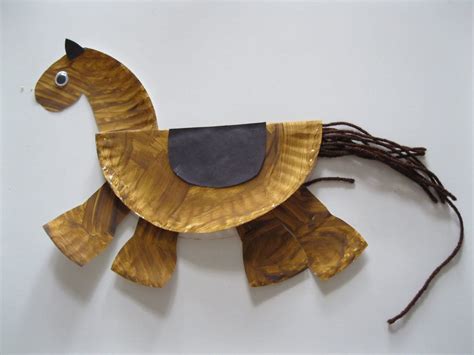 15 Cute Horse Crafts For Kids Rodeo Crafts Horse Crafts Cowboy Crafts